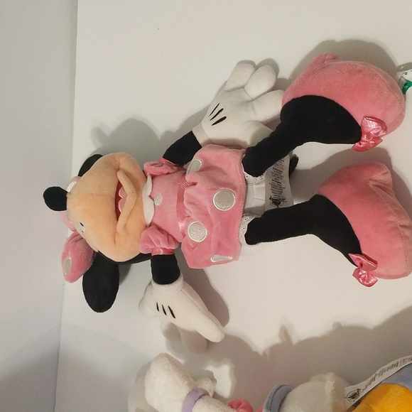 Disney Minnie Mouse and Daisy Plushies - Picture 6 of 9